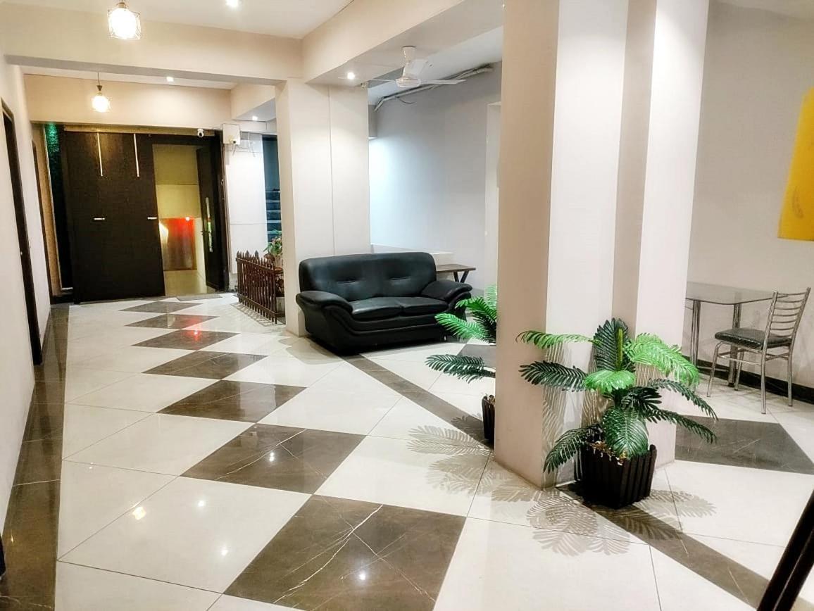 Hotel Luxuria Ludhiana Buitenkant foto