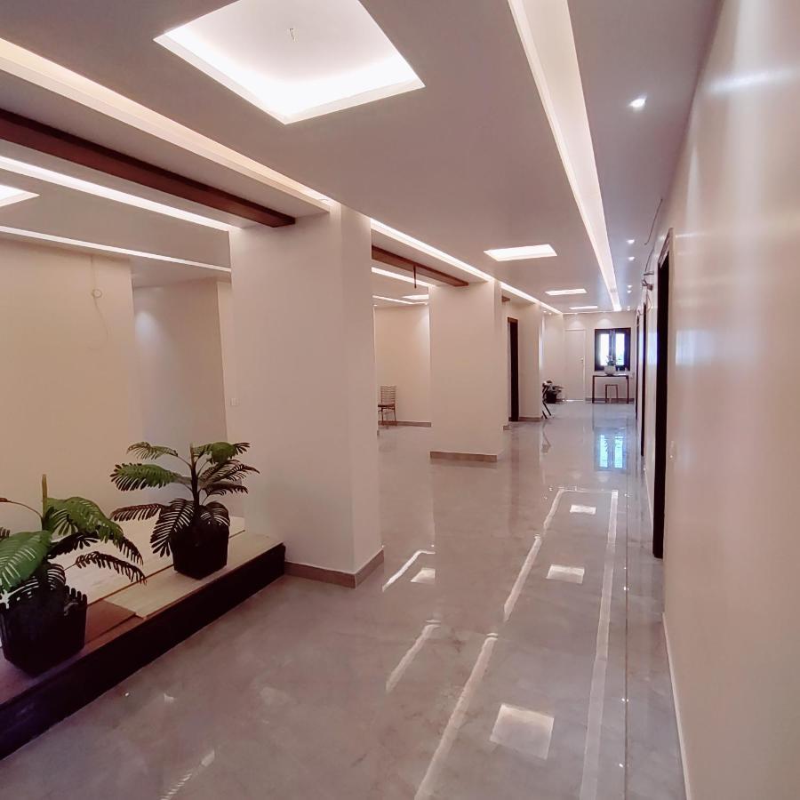 Hotel Luxuria Ludhiana Buitenkant foto
