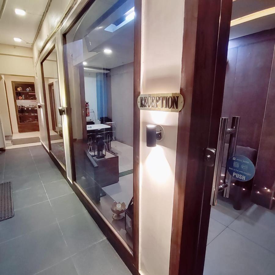 Hotel Luxuria Ludhiana Buitenkant foto