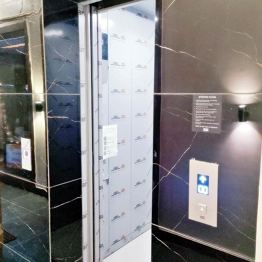 Hotel Luxuria Ludhiana Buitenkant foto