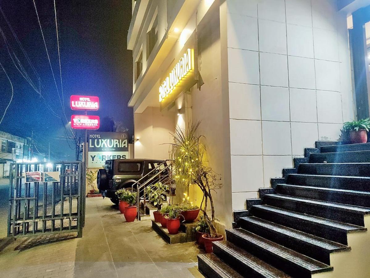 Hotel Luxuria Ludhiana Buitenkant foto
